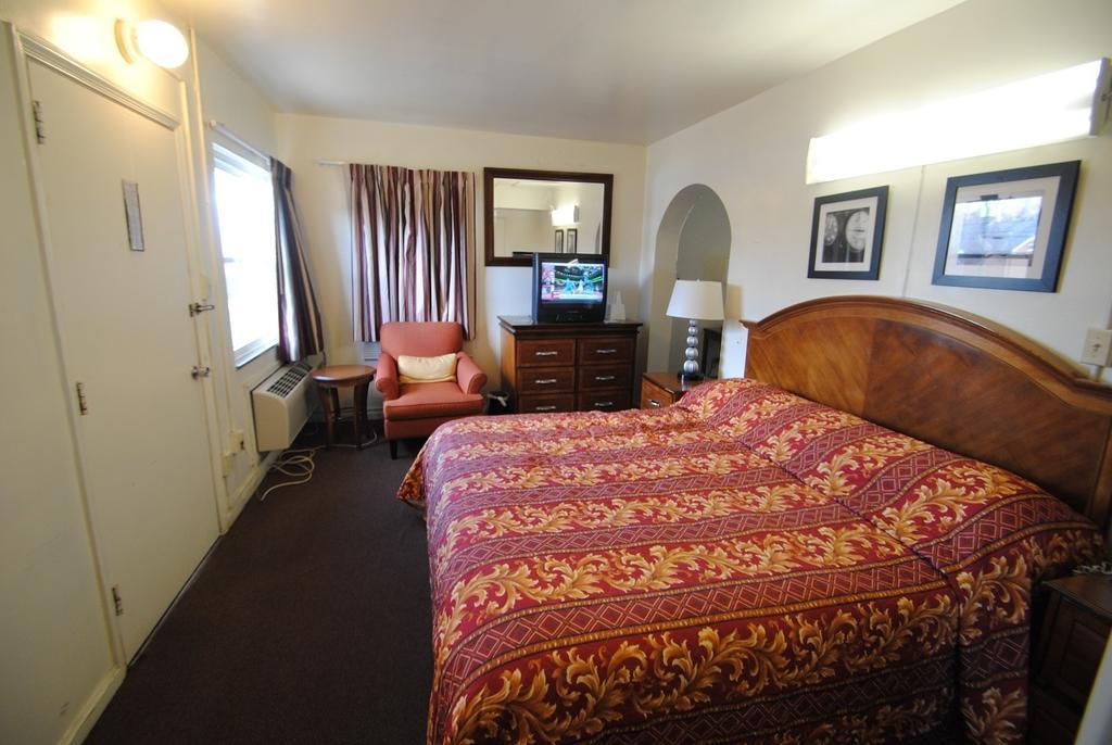 Lee High Inn Fairfax Rom bilde